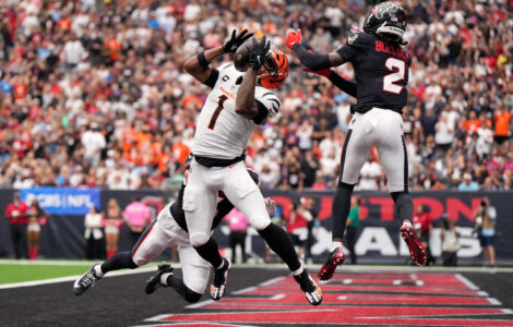 Ja'Marr Chase scores 2 TDs on passes from Joe Burrow to lead the Bengals past the Texans 20-6